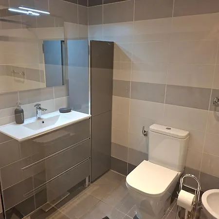 1 Bedroom Cristianos Апартаменты *